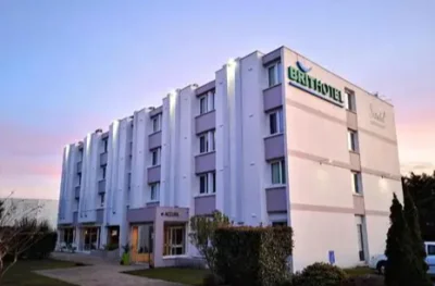 Parking Hôtel Brit Hotel